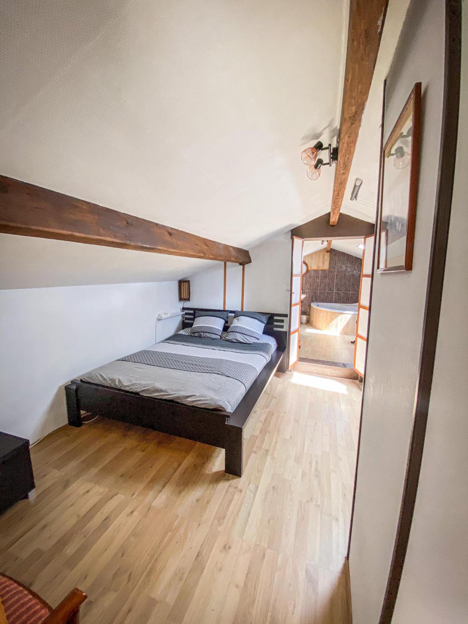 Ryokan Lankana Exideuil-sur-Vienne 외부 사진